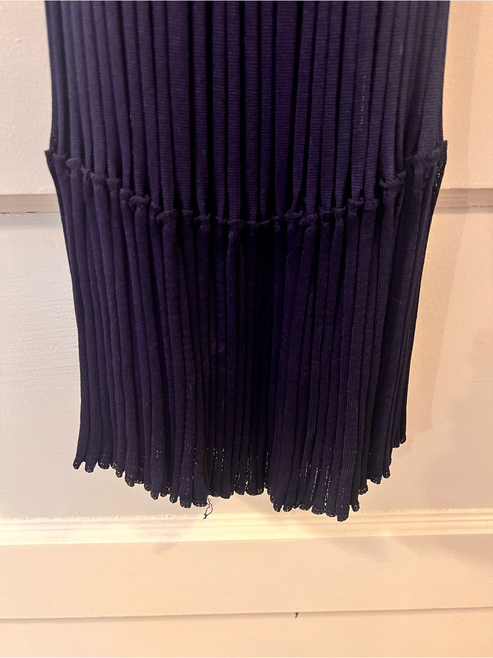 Gucci Dark Navy Ribbed Knit Top with Scalloped Neck - Picture 9 of 12
